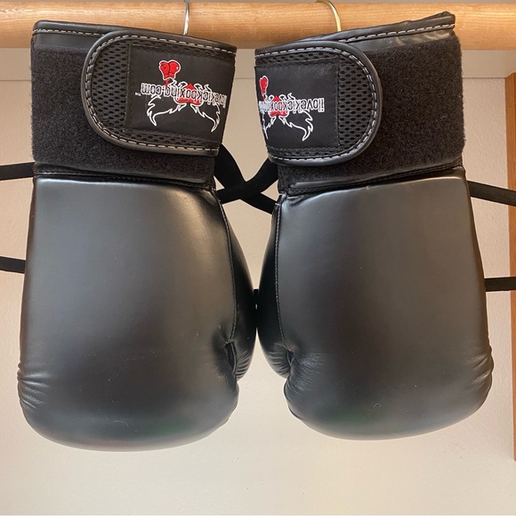 Century Other - Unisex Boxing Gloves, Black, Size Medium, 14 oz